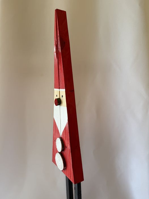 Drewniany Skrzat Świąteczny – rękodzieło, czerwony, 105 cm