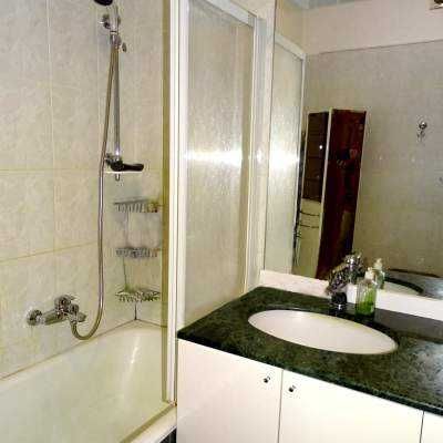 сдам большую современную 3-к. квартиру Печерск метро Арсенальная 3 мин