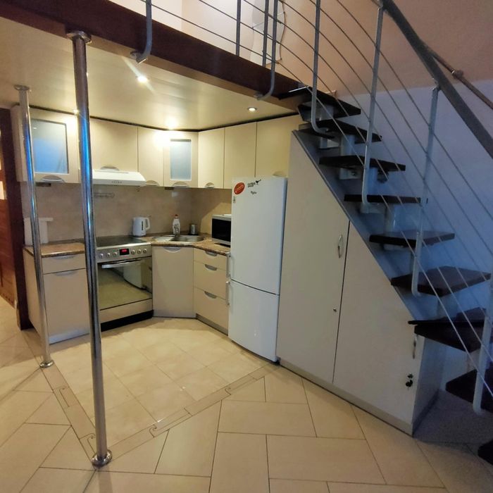 Mieszkanie typu penthouse w ścisłym centrum dla 7 lub 8 osób.