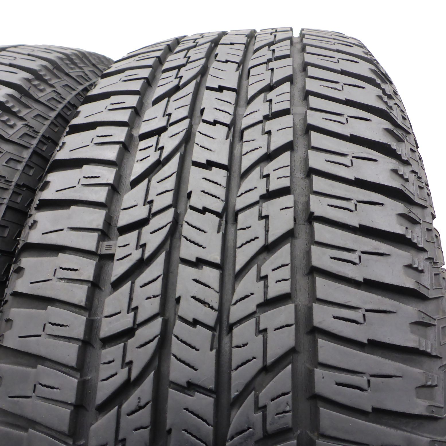 225/65/17 Yokohama 225/65R17 102H Geolandar A/T Wielosezon 2016 7,2mm