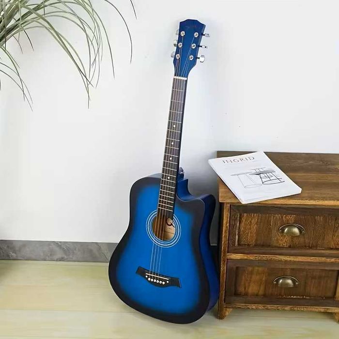 Гітара акустична в подарунок нейлонові струни