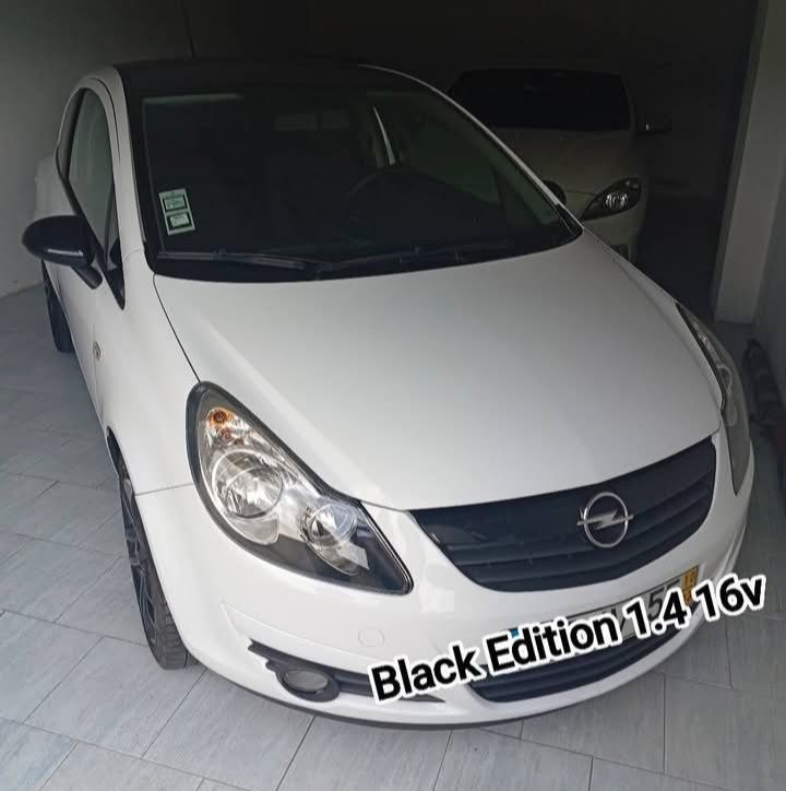 1 Dono Opel Corsa 1.4 16v Black Edition