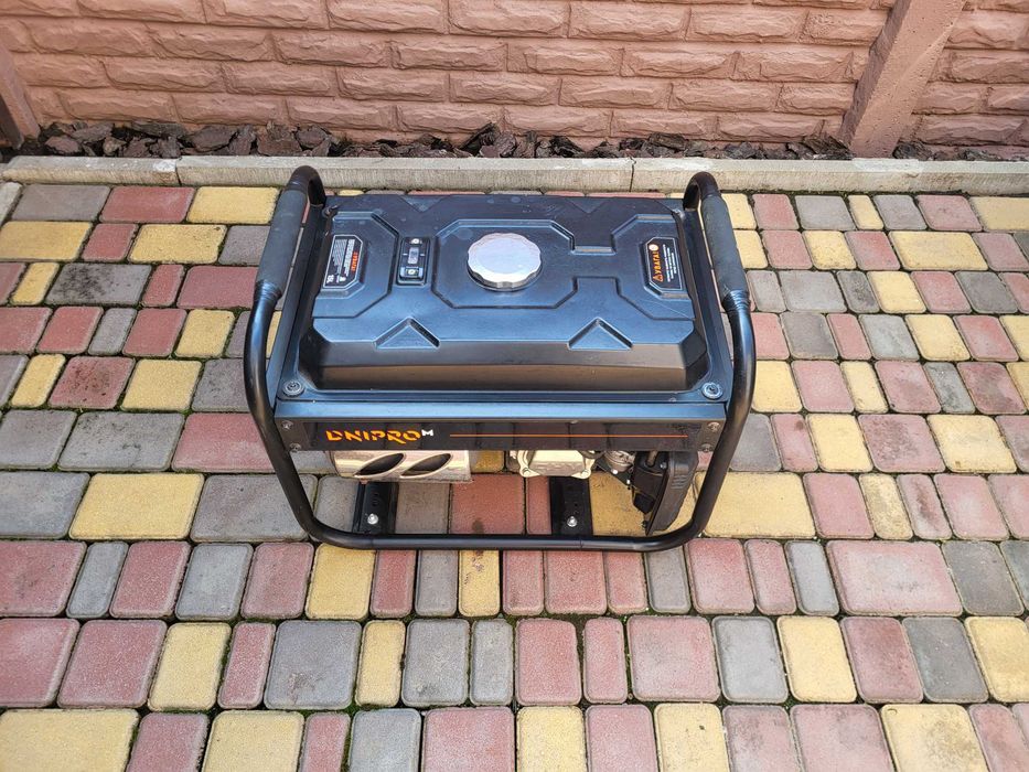 Генератор 3 КВТ днепро М