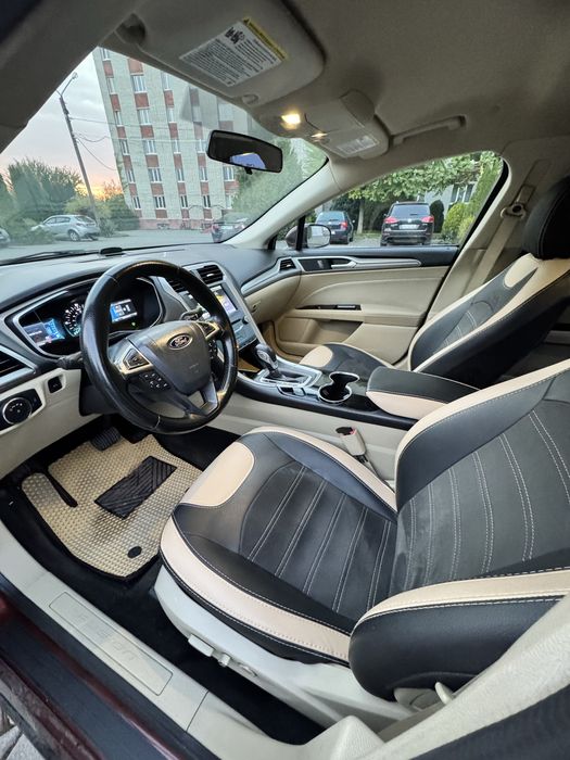 Орнедна авто Ford Fusion Hybrid  автомат