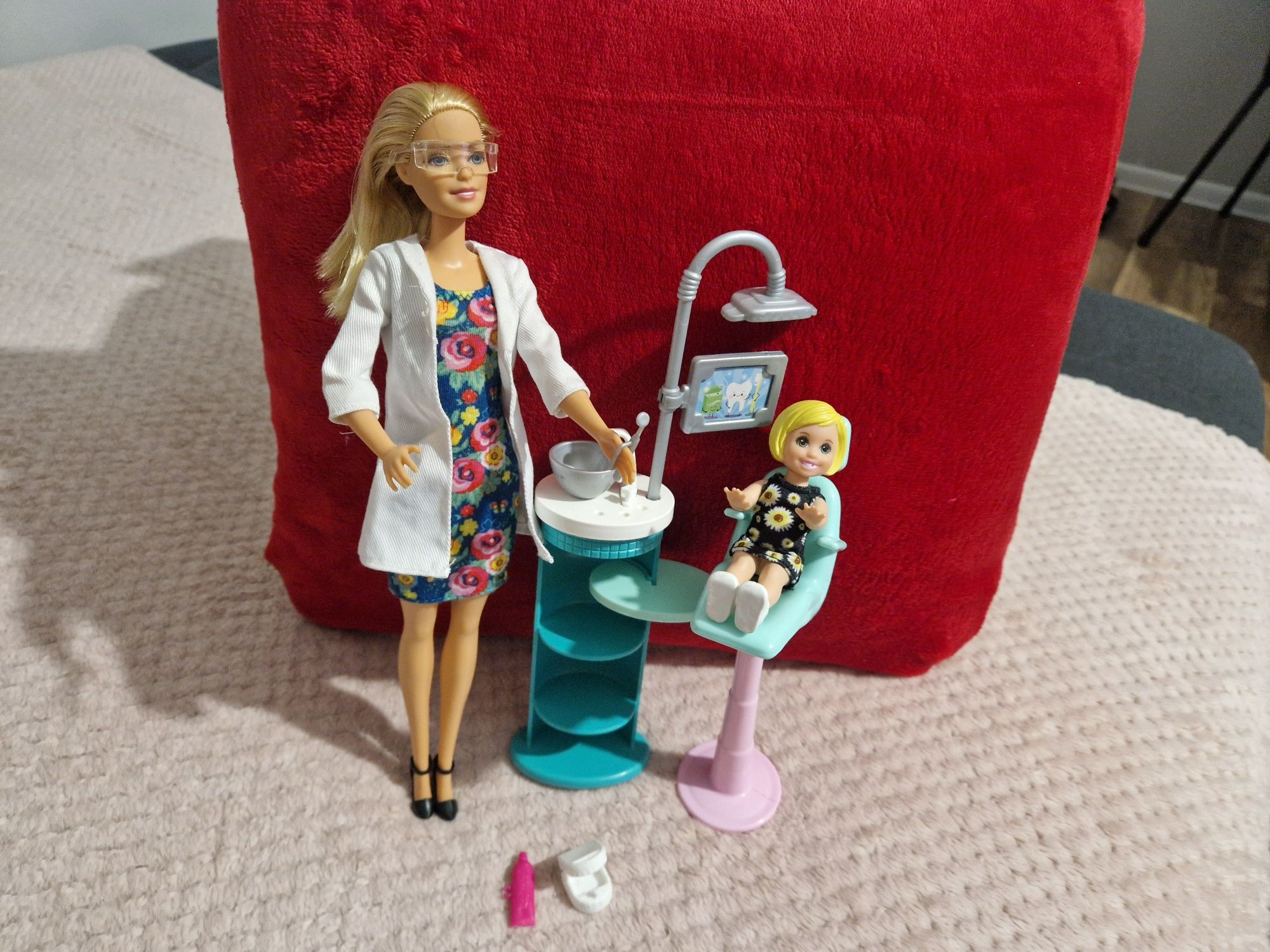 Barbie dentystka mebelki pacjentka zestaw