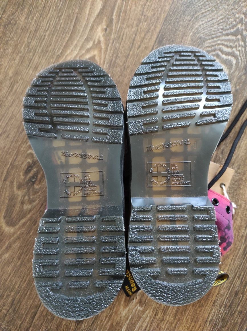 37 Dr.Martens оригінальні жіночі шкіряні ботинки