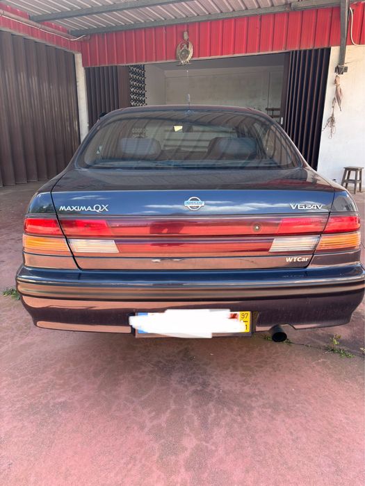Nissan maxima Qx v6 24v