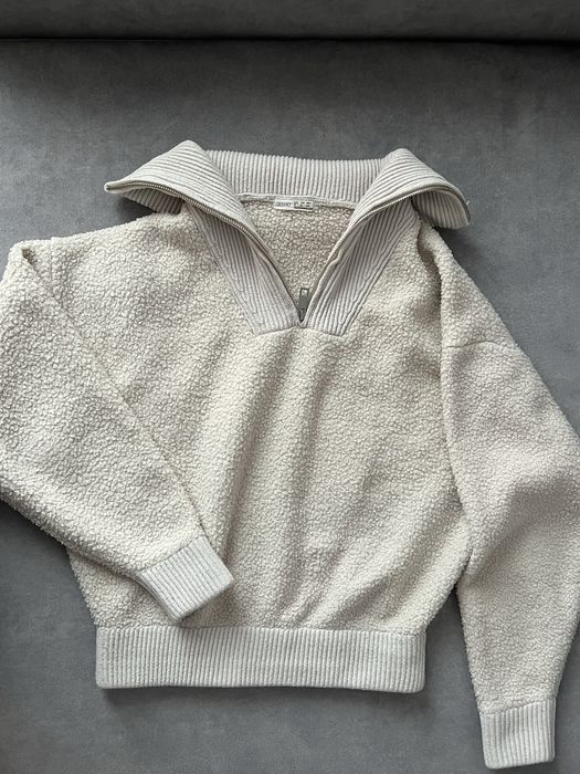 Молочний світшот Oysho з спущеним плечем | S