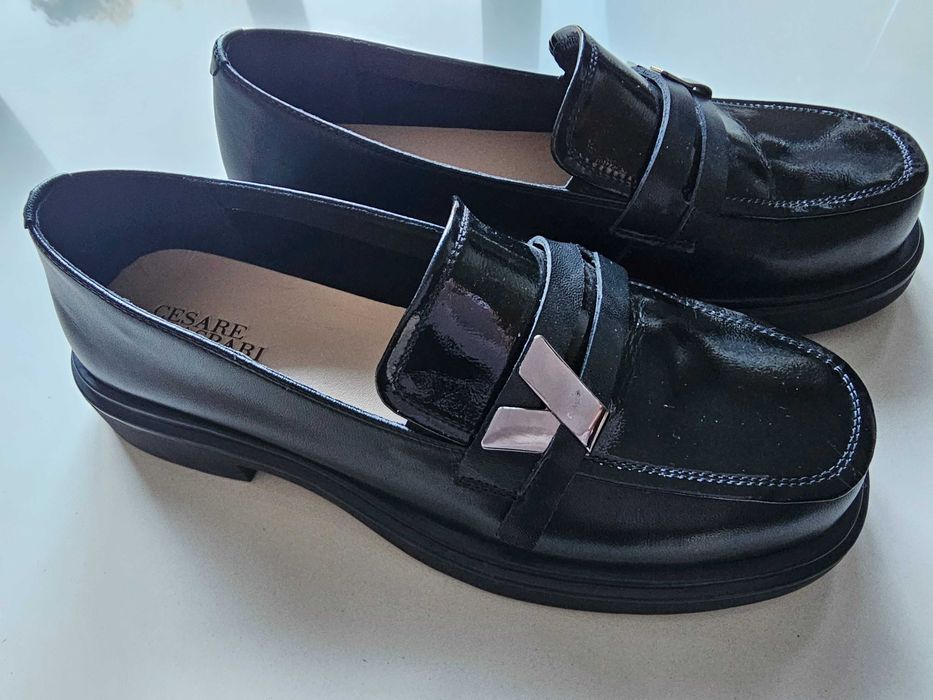 Buty półbuty mokasyny damskie czarne Cesare Gaspari