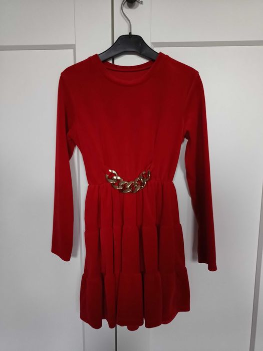 Sukieneczka welurowa 134 cm