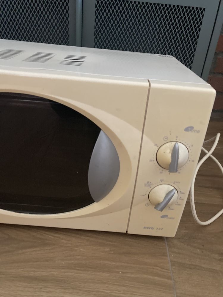 Kuchenka mikrofalowa Mikrofalówka mikrofala Clatronic MWG 737 agd