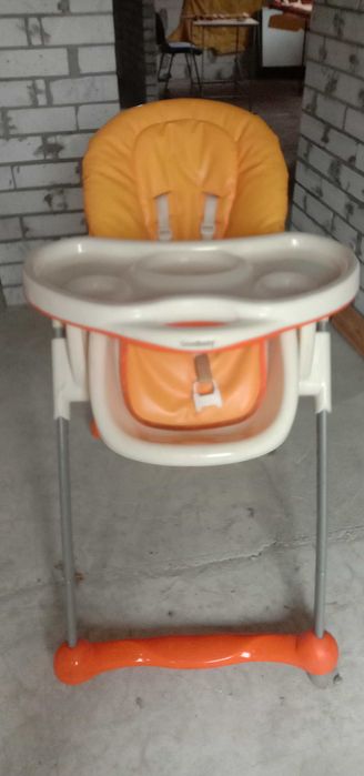 Столик для годування