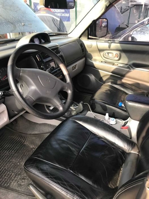 Mitsubishi Pajero Sport 2006