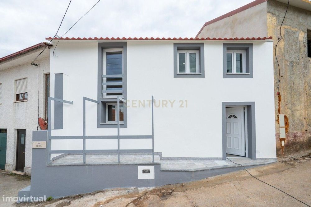 Moradia T2 + 1, Serpins, Lousã