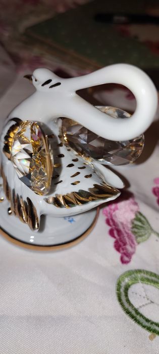Porcelanowy łabędź Capodimonte z kryształami Swarovskiego