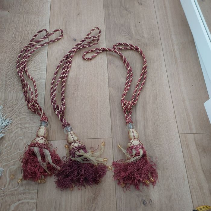 3 chwosty ozdobne