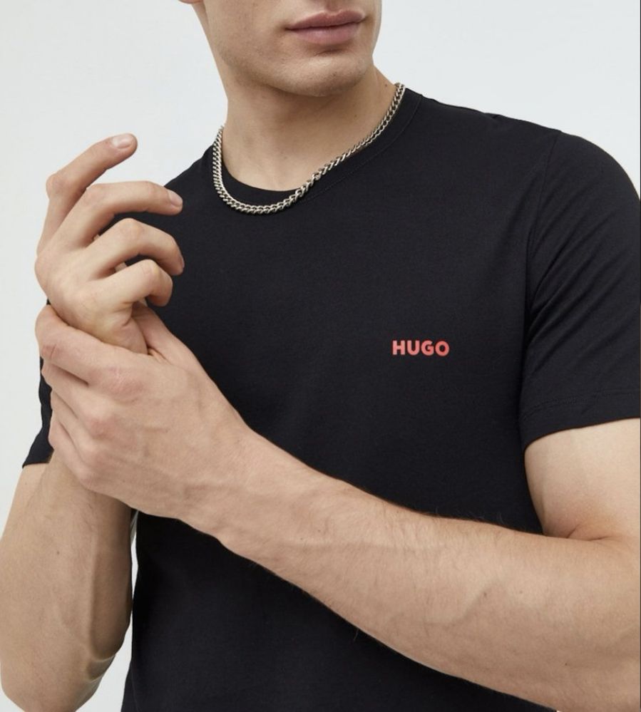 Мужские футболки  Hugo Boss Хуго Босс черная белая  на подарок