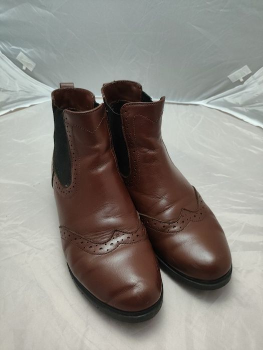 Коричневі жіночі чоботи челсі Lasocki