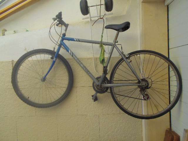 Bicicleta com pouco uso