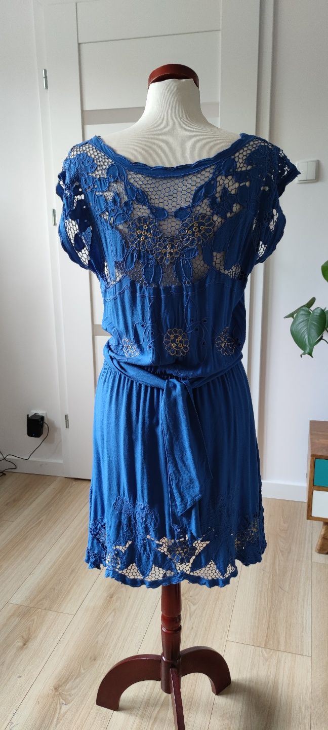Niebieska sukienka haft ażurowa L/40/12 Miss Selfridge