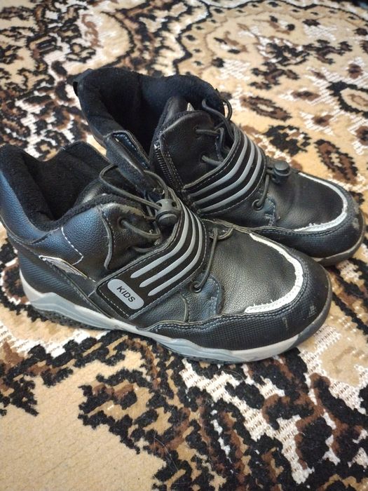 Демісезонні ботінки утеплені