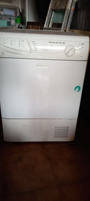 Maquina de secar roupa Ariston