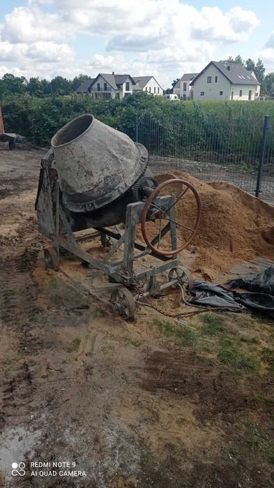 Betoniarka 250l poj.