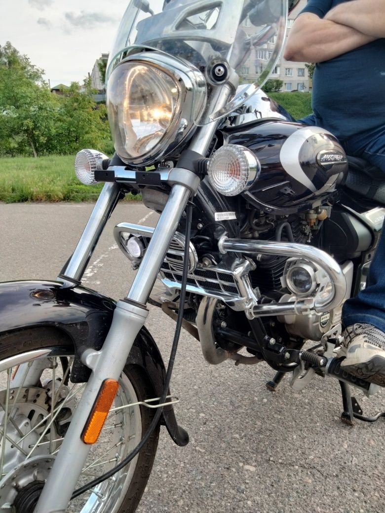 Мотоцикл Bajaj AVENGER cruise 220