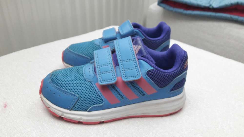 Buty dziewczęce Adidas rozm. 26