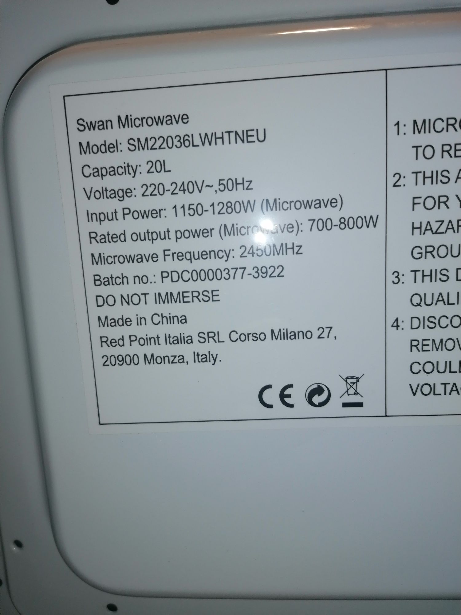 Kuchenka mikrofalowa SWAN Nordic Digitale SM22036WHTNEU