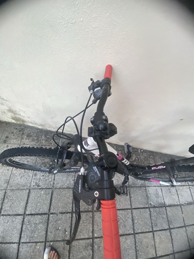 Bicicleta btt roda 26 marca conor so 80euros