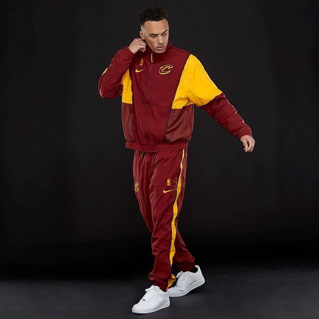 Винтажных Костюм  NIKE NBA Cleveland Cavaaliers Courtside, оригинал