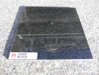 Płytki granitowe TIGER BLACK