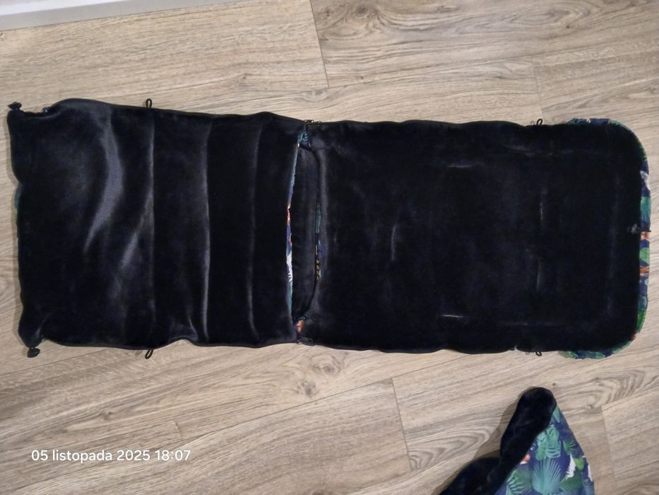 Śpiworek ocieplany do wózka nosidła gondoli na sanki