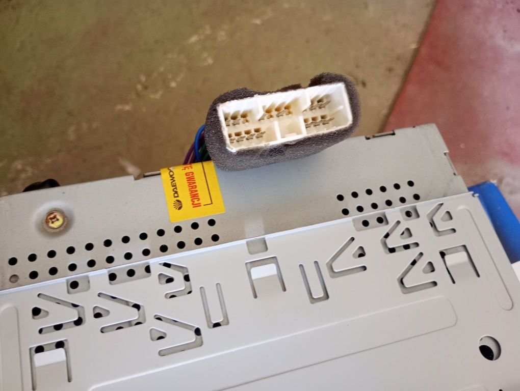 Нова автомагнітола JVC KD-6527