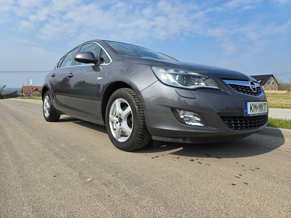 Opel Astra J Cosmo hatchbeck FlexFlix bagażnik rowerowy xenon klima