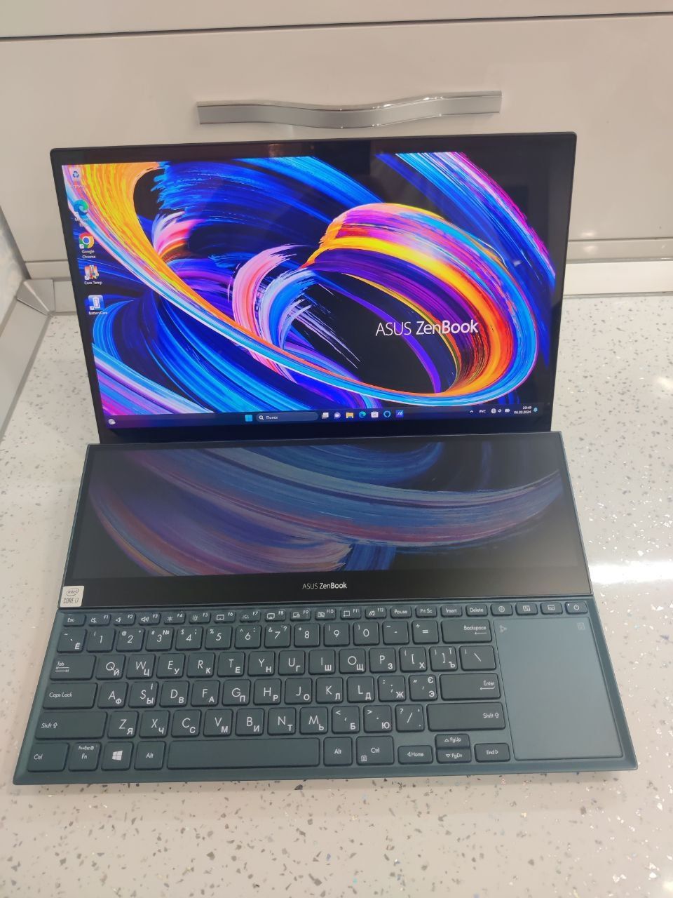 Asus ZenBook pro duo 15 ux582 i7, geforse 3070 ,1tb ssd