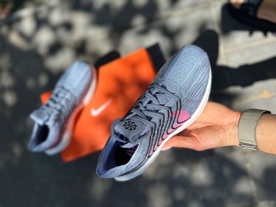 Оригінальні бігові кросівки Nike Pegasus Turbo Next Nature  DM3413 400