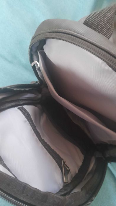 Torba na ramię nerka USB na tablet wodoodporna wielofunkcyjna