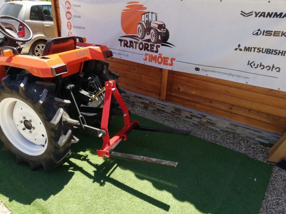 Porta paletes ajustável para tractor