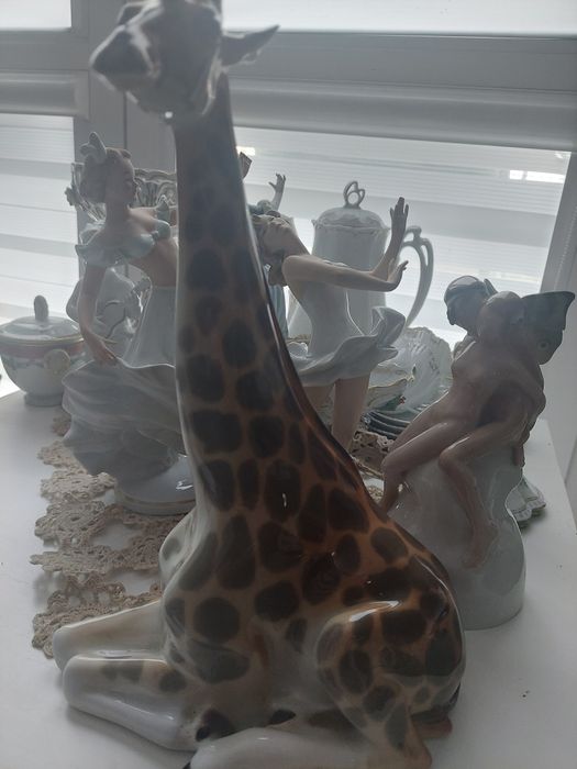 Łomonosow żyrafa , duża figurka  , porcelana