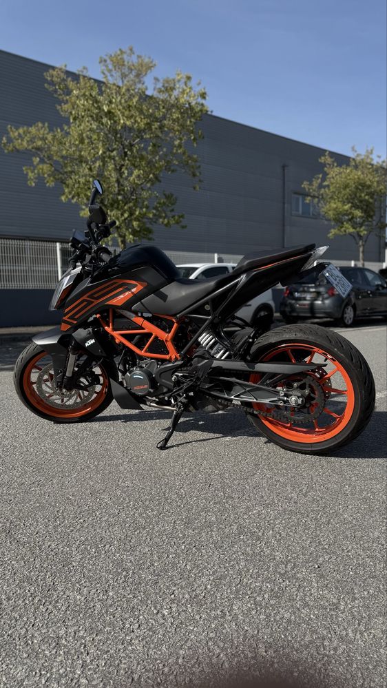 Moto KTM Duke 125
