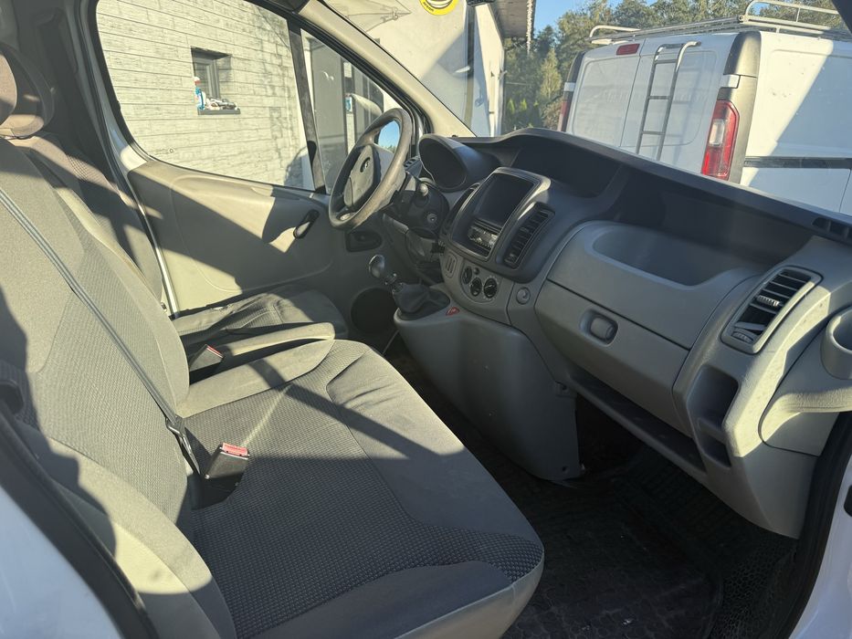 Opel Vivaro 2012 2.0 90km