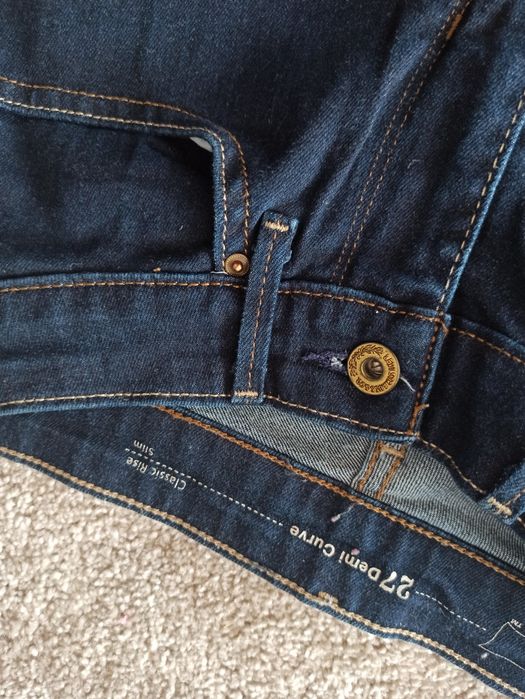 Spodnie jeansy levis 3 sztuki  27/32 27/34 28/32