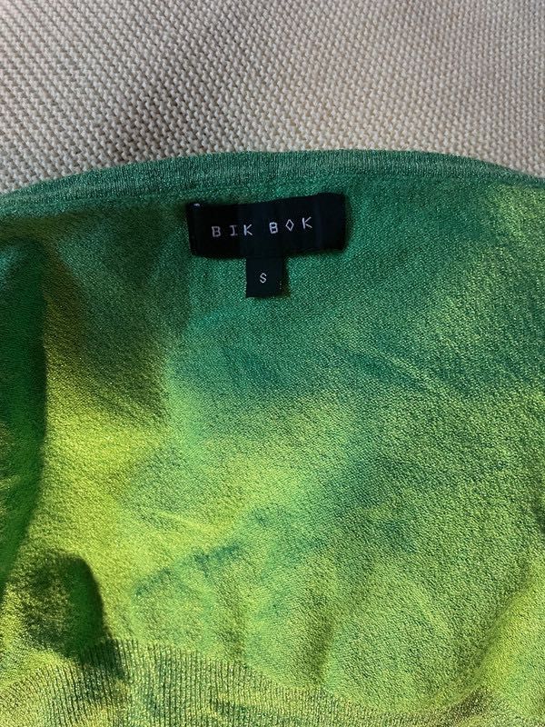 Bluzka zielona brokatowa świecąca wiązana na szyji bikbok elastyczna