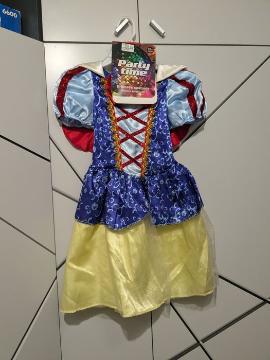 Nowa sukienka strój przebranie Królewna Śnieżka bal karnawałowy 3/4 l