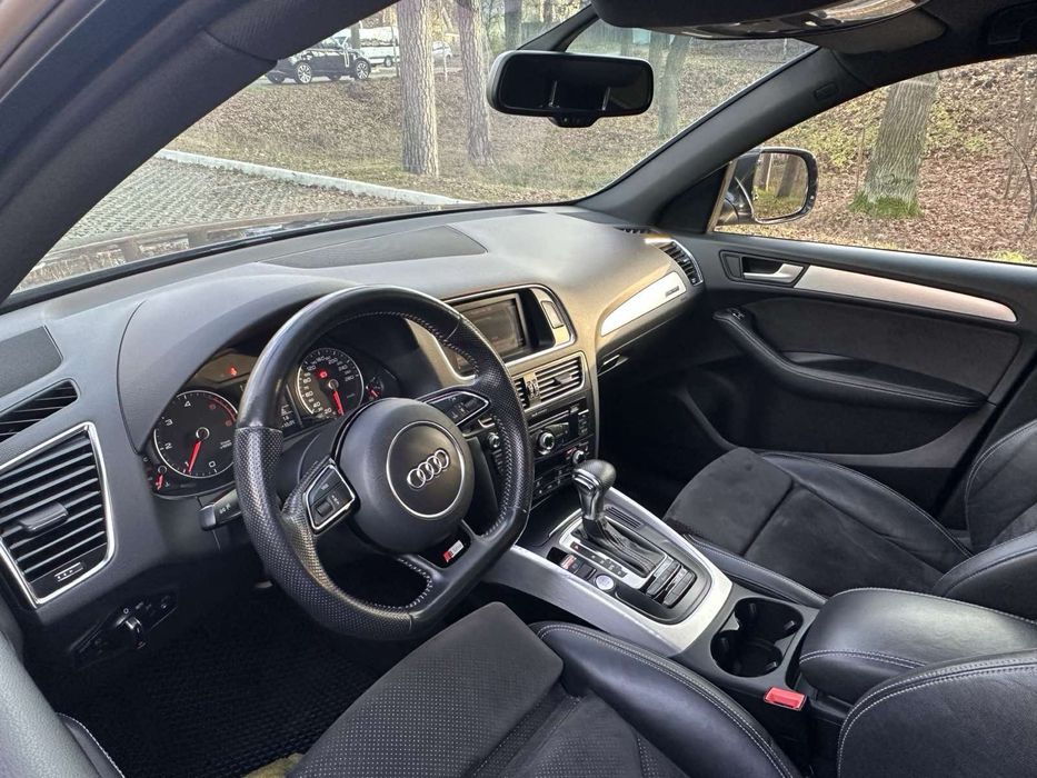 Audi Q5 2.0 TDI S-line