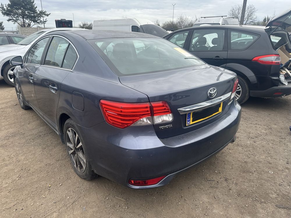 Toyota Avensis silnik 2.0 D-4D 2013r,Anglik