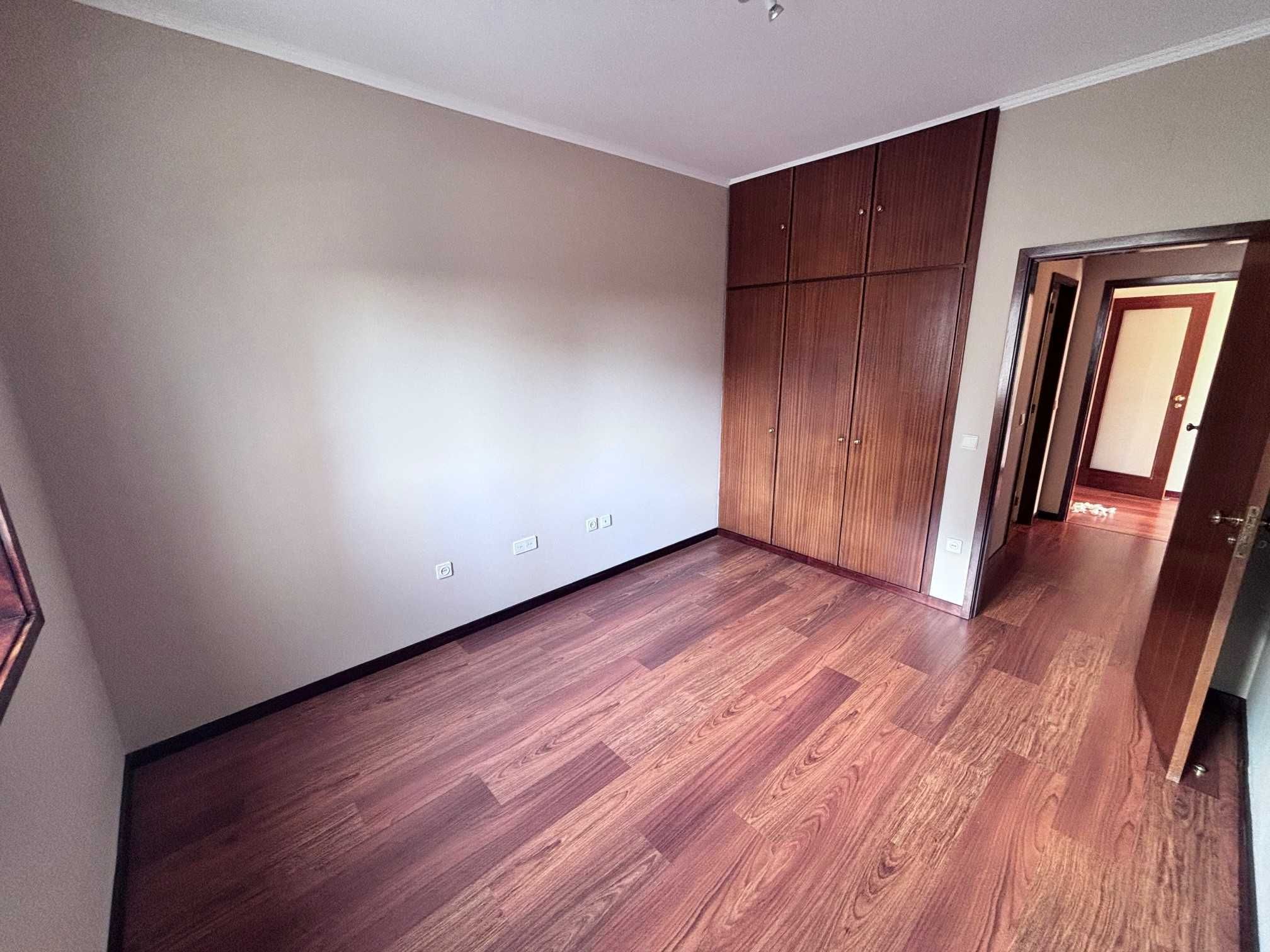 T1 Pinheiro Manso, Porto