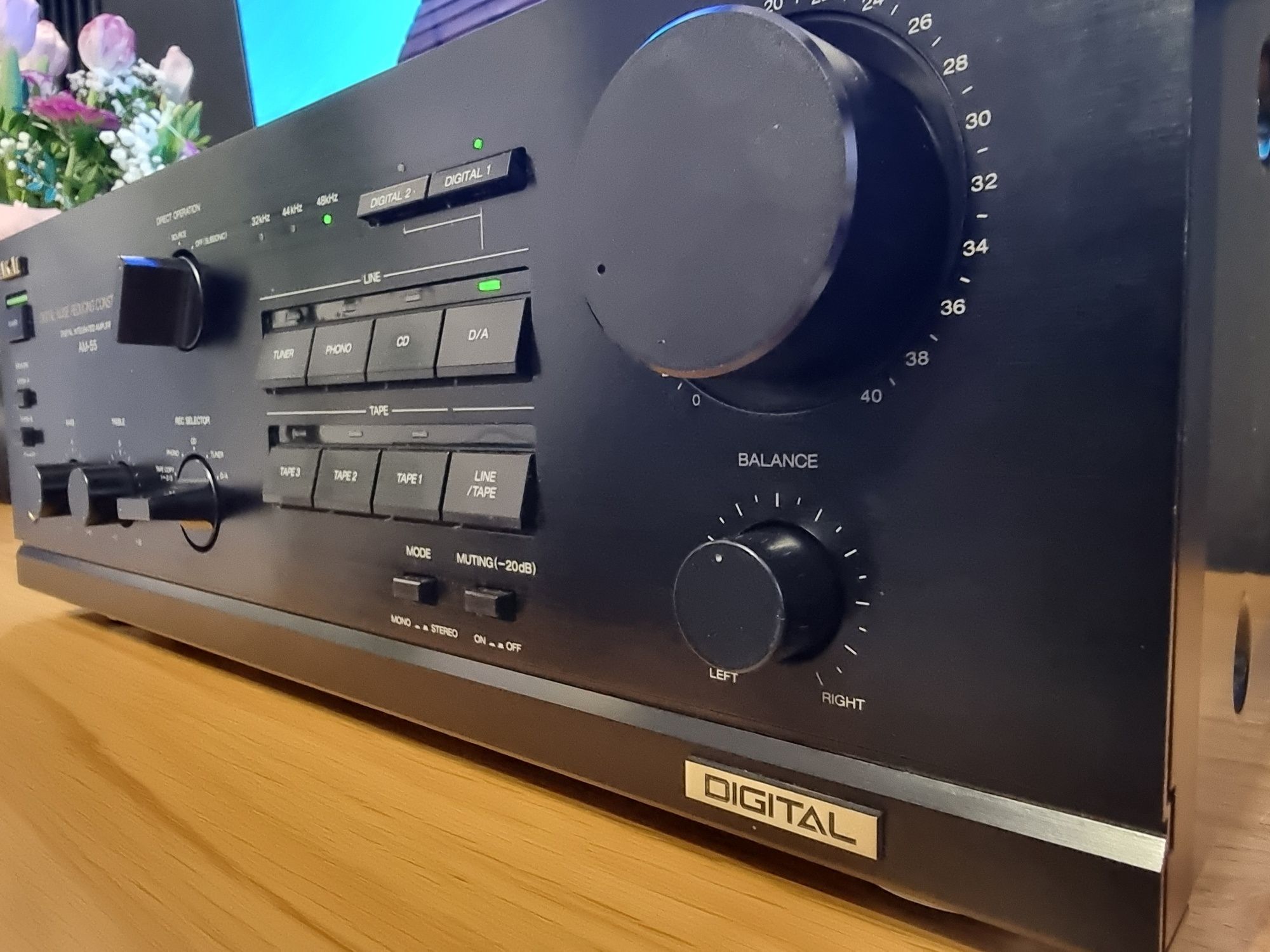 Wzmacniacz stereo akai am 55 z wejściem DAC